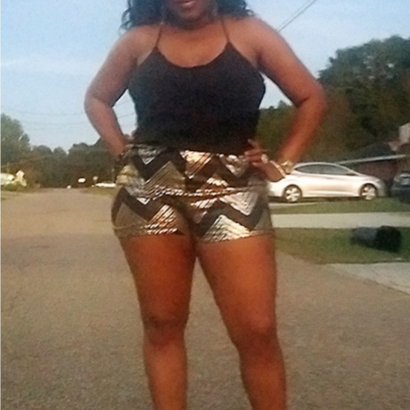 Black & Gold Sequin Romper - Picture 4 of 4